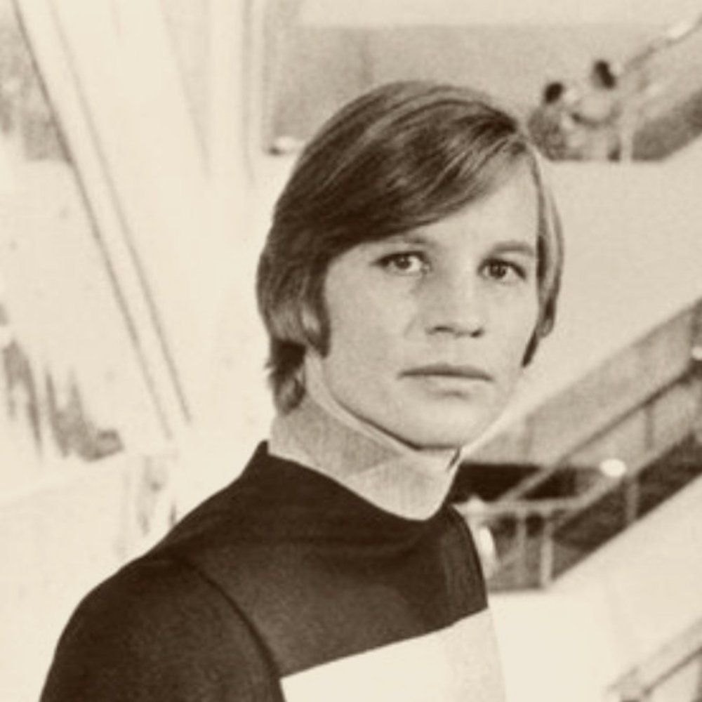 Meet your Posher, Lucky Starr